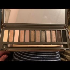 Brand new w/o box. Urban Decay Naked 2